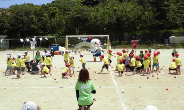 三宅村立みやけ保育園の求人